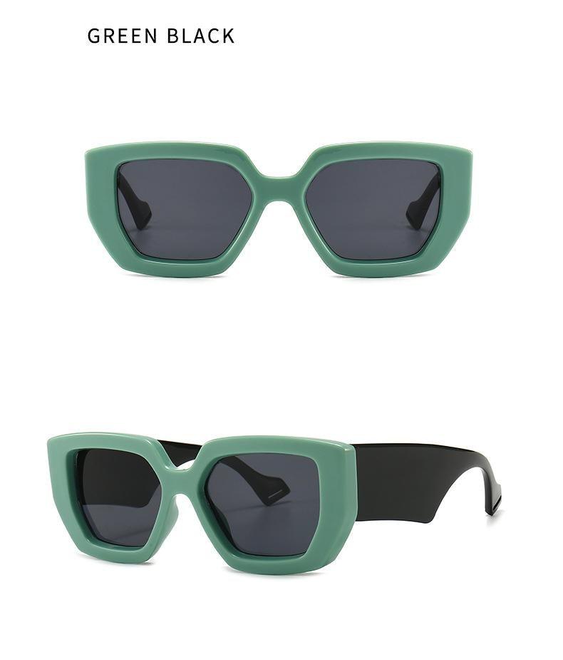 Classic Frames Style New Vintage Fashion Square Sunglasses For Men & Women Famous Luxury Design Big Frame Gradient SunGlasses For Female