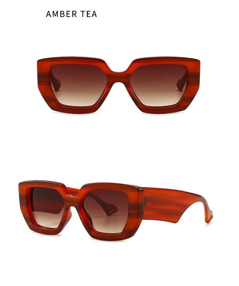 Classic Frames Style New Vintage Fashion Square Sunglasses For Men & Women Famous Luxury Design Big Frame Gradient SunGlasses For Female